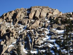 Many large rocks on the way up to Pike's Peak